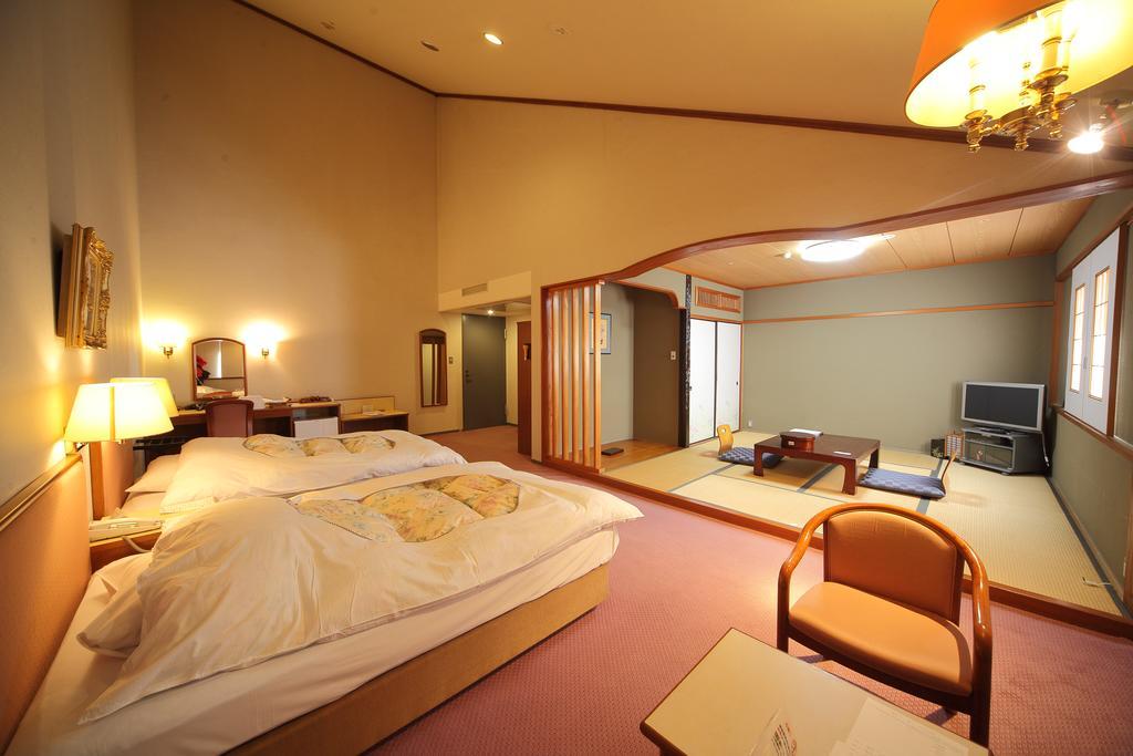 本宫 笹百合渡濑温泉日式旅馆酒店 外观 照片